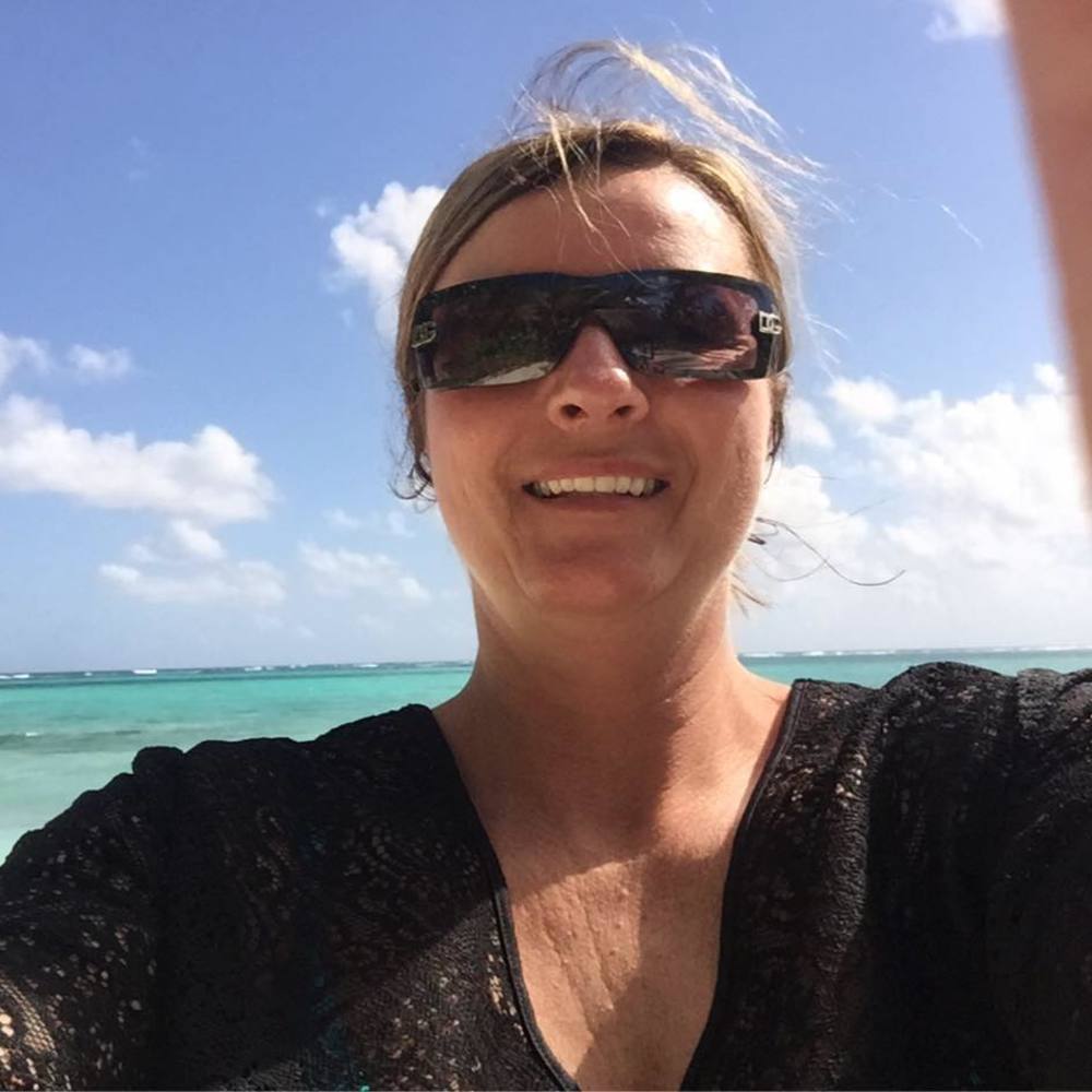 Meet your Posher, Claudine